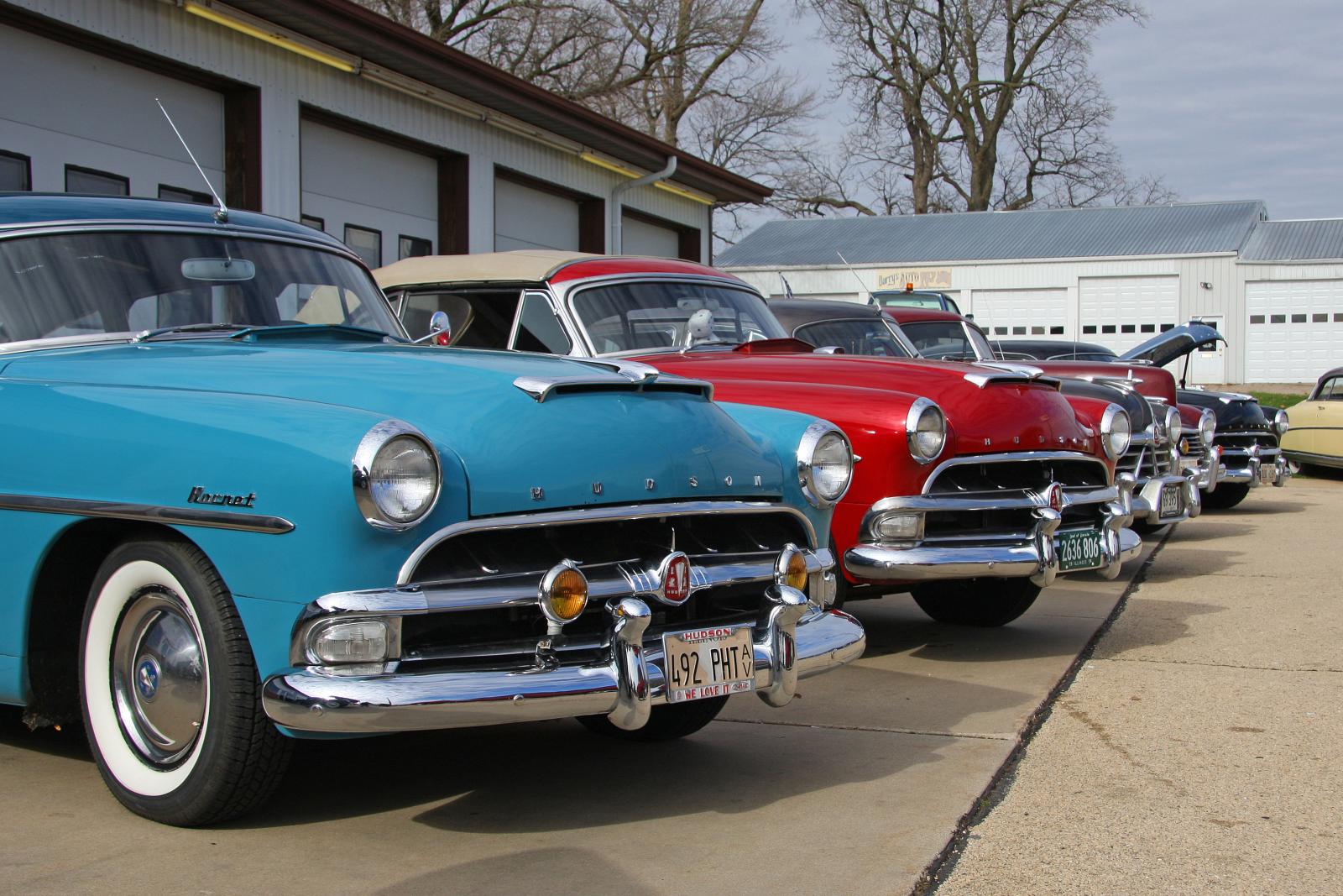Snook's Dream Cars, Bowling Green, Ohio Snook's Dream Cars, Bowling Green, Ohio