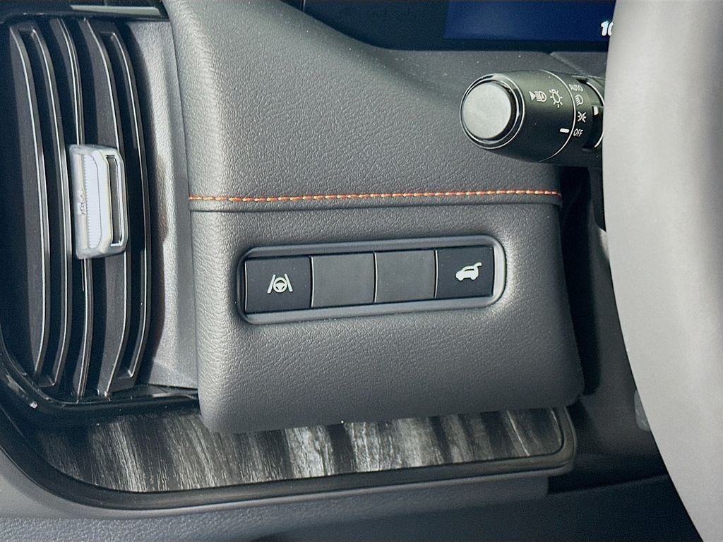 2026 Nissan Armada PRO-4X - Photo 13