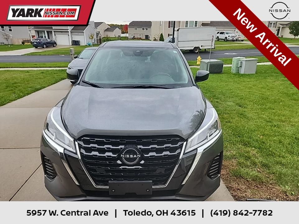 2023 Nissan Kicks S