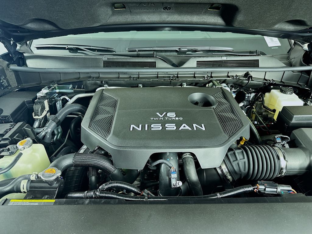 2026 Nissan Armada PRO-4X - Photo 38