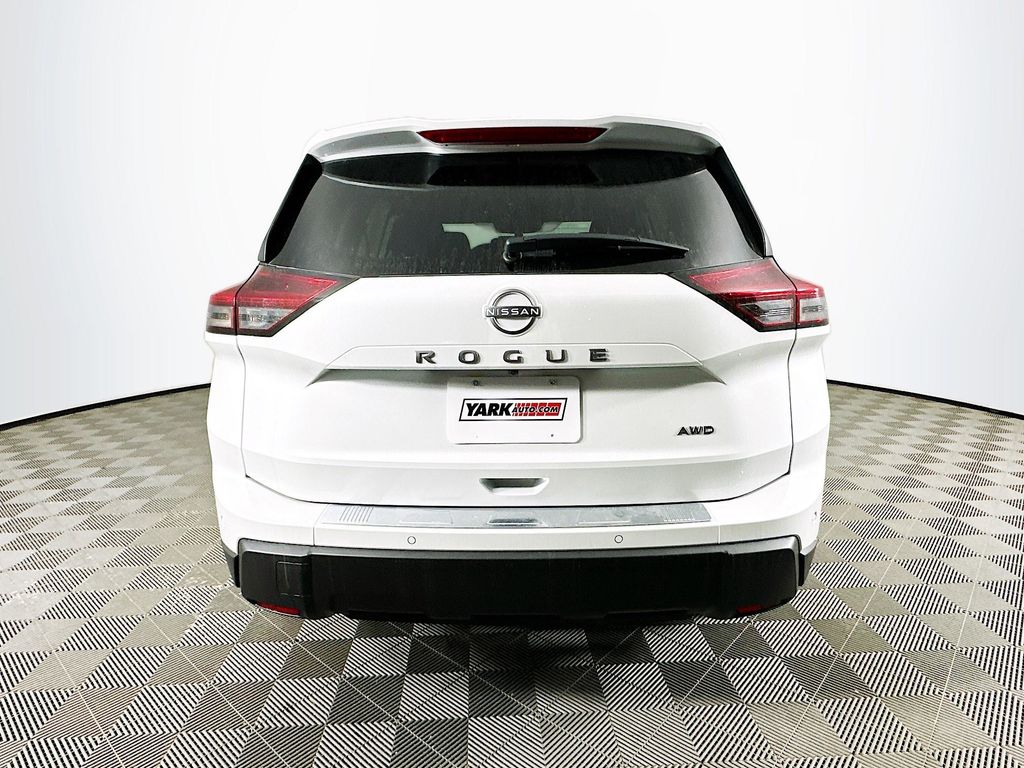 2026 Nissan Rogue SV - Photo 9