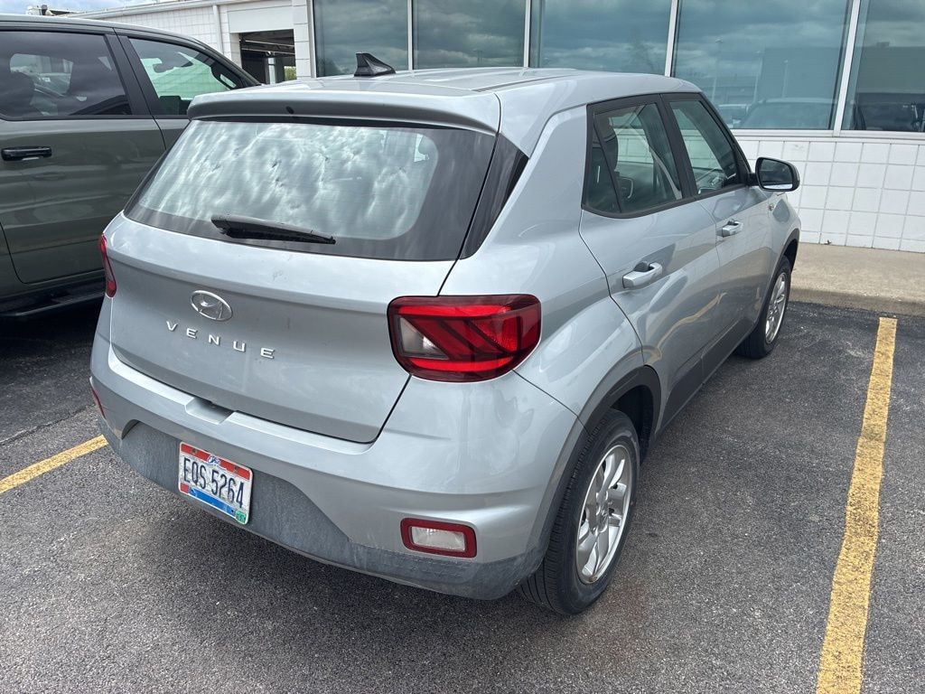 Used 2022 Hyundai Venue SE SUV