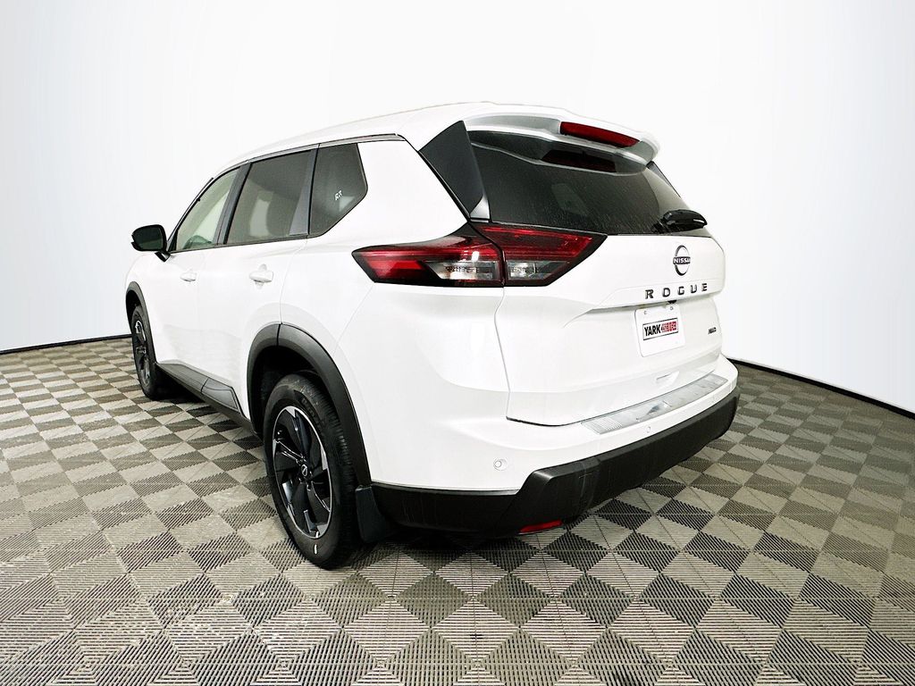 2026 Nissan Rogue SV - Photo 7