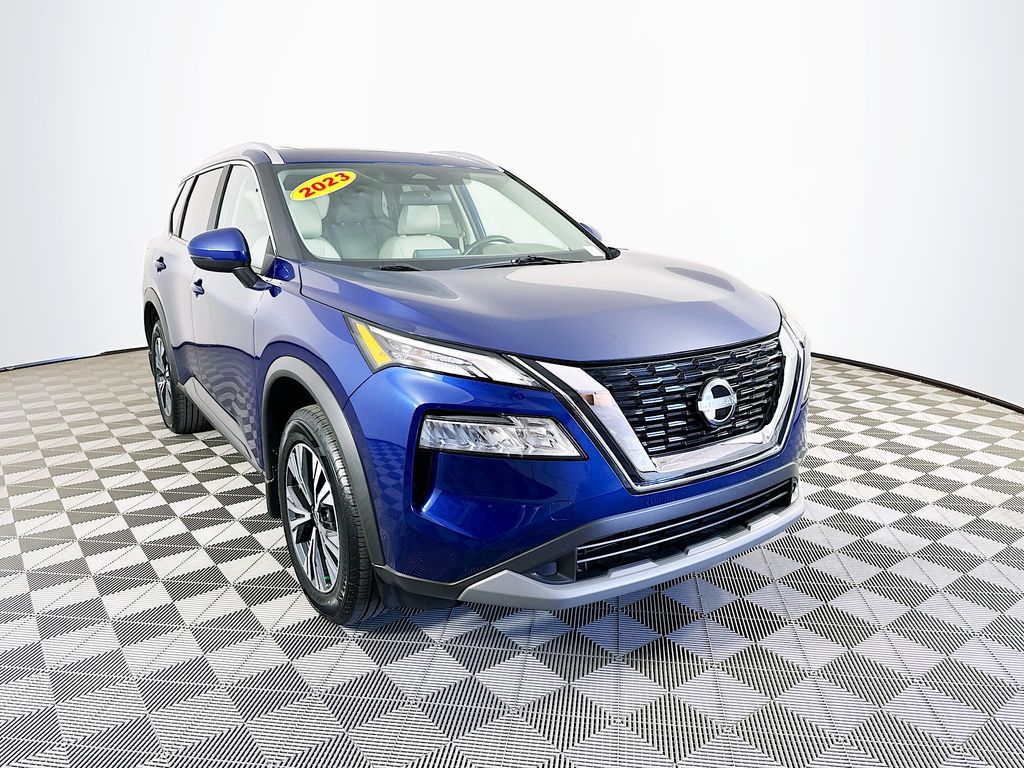 2023 Nissan Rogue SV photo 2