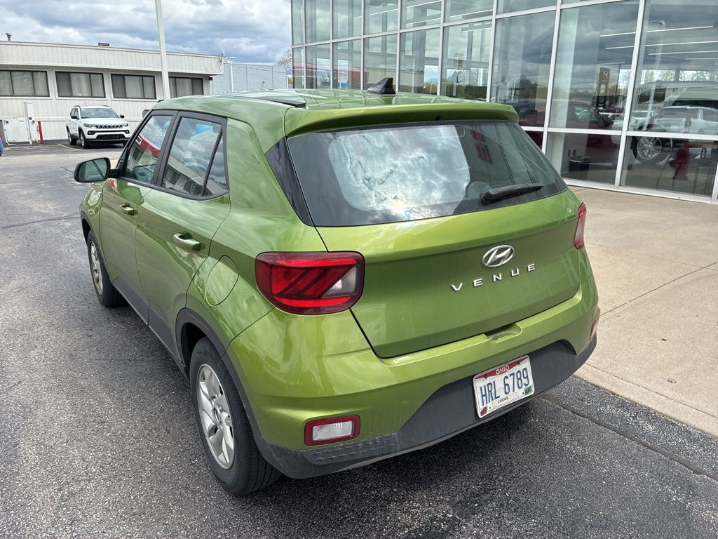 Used 2021 Hyundai Venue SE SUV