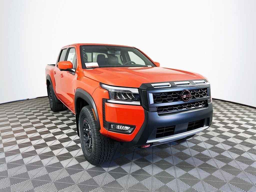 2025 Nissan Frontier PRO-4X photo 2