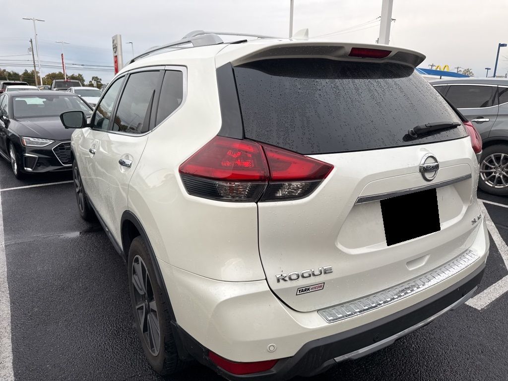 2019 Nissan Rogue SL photo 3
