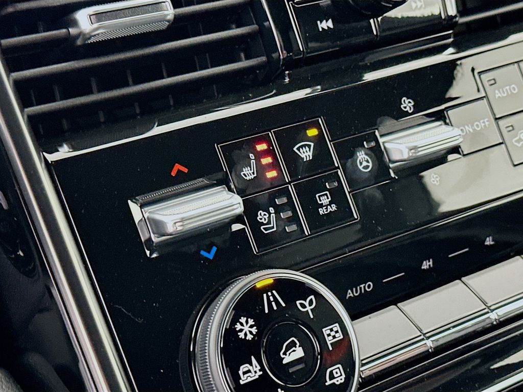 2026 Nissan Armada PRO-4X - Photo 28