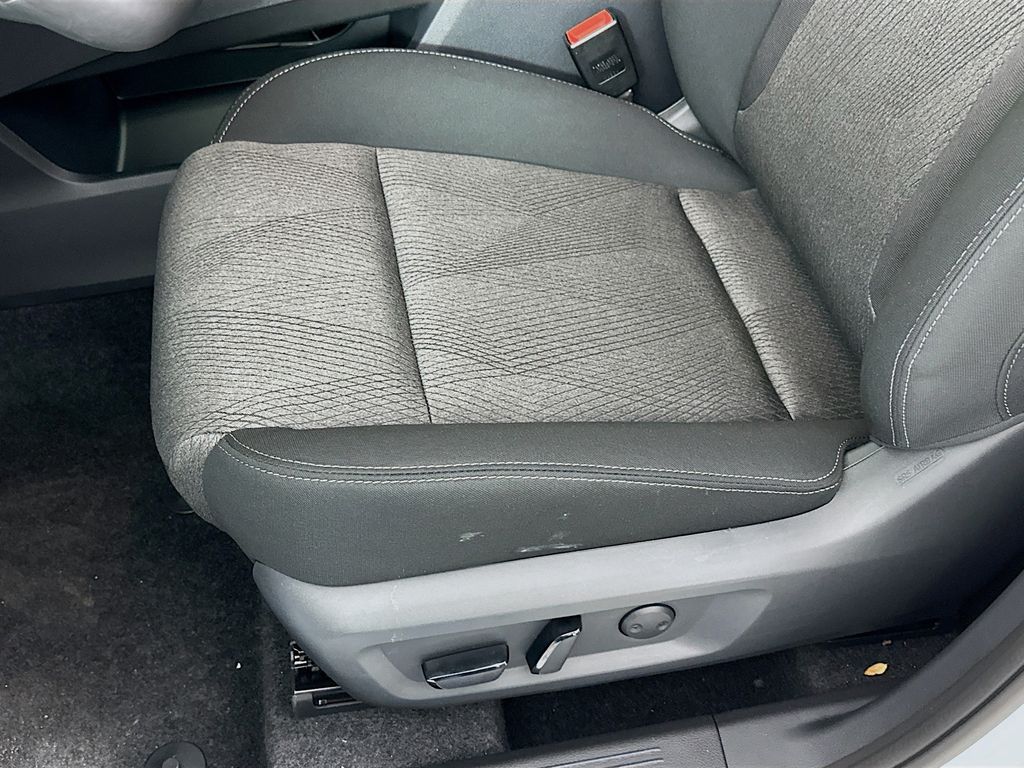 2026 Nissan Rogue SV - Photo 26