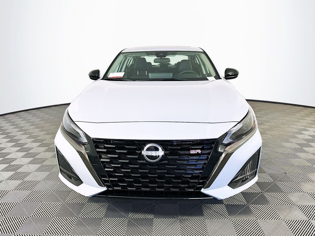 New 2025 Nissan Altima SR Sedan