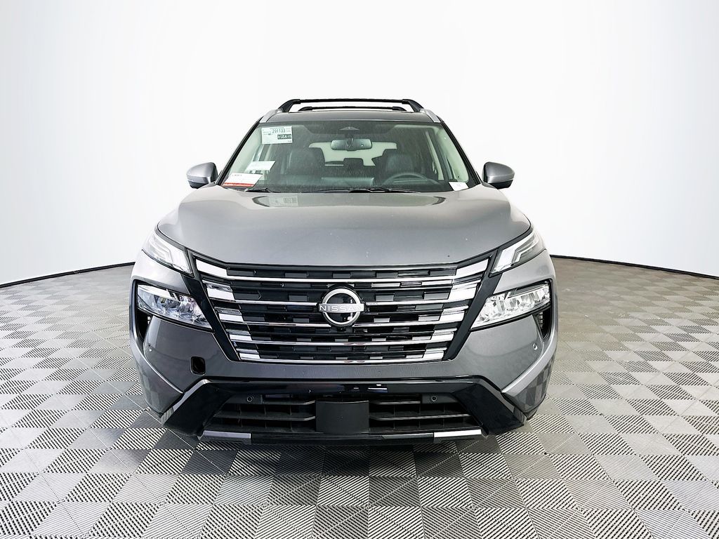 2026 Nissan Rogue Platinum photo 2