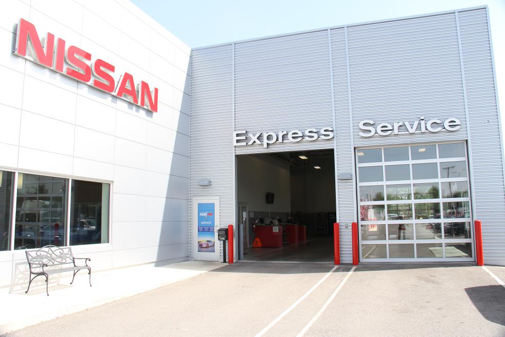 Yark Nissan Express Service in Toledo Ohio.jpg Yark Nissan Express Service in Toledo Ohio
