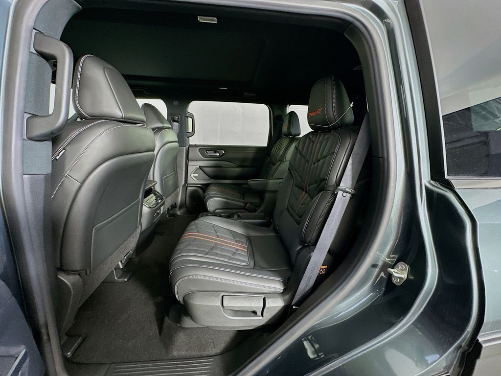 2026 Nissan Armada PRO-4X - Photo 31