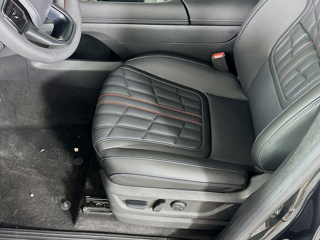 2026 Nissan Armada PRO-4X - Photo 25