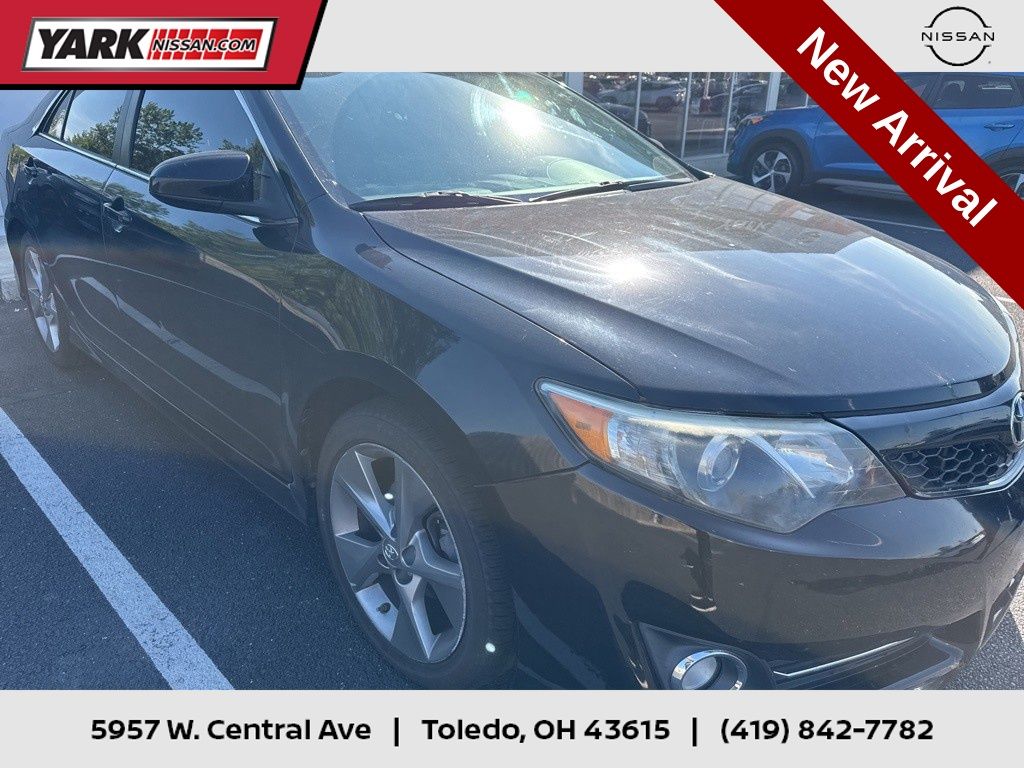 2014 Toyota Camry SE