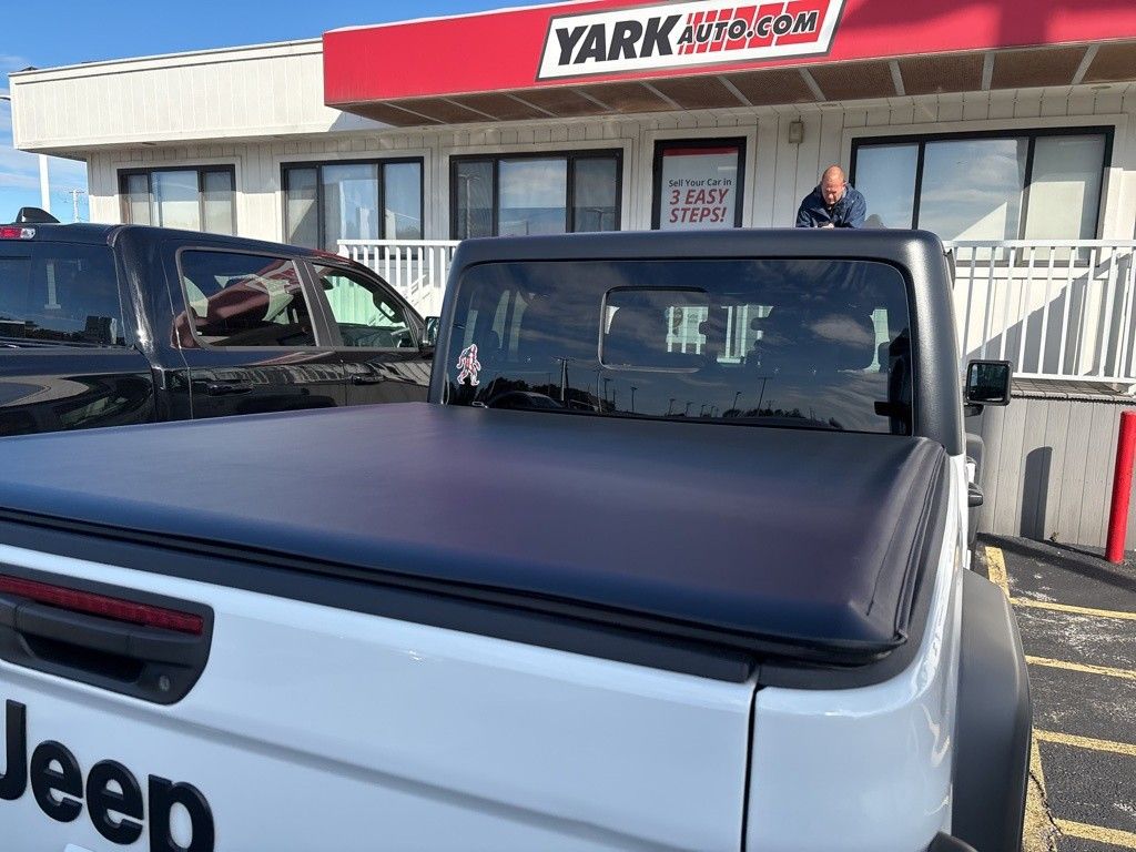 2022 Jeep Gladiator Sport photo 4