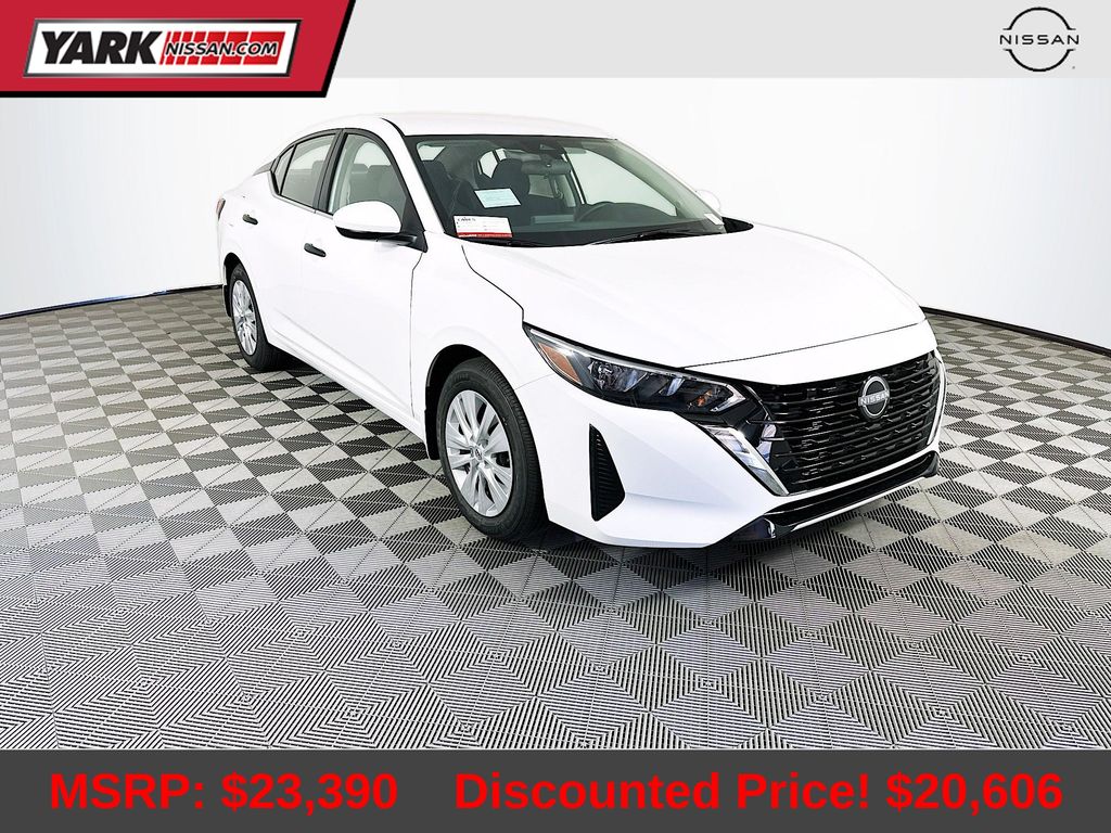 2025 Nissan Sentra S's photo