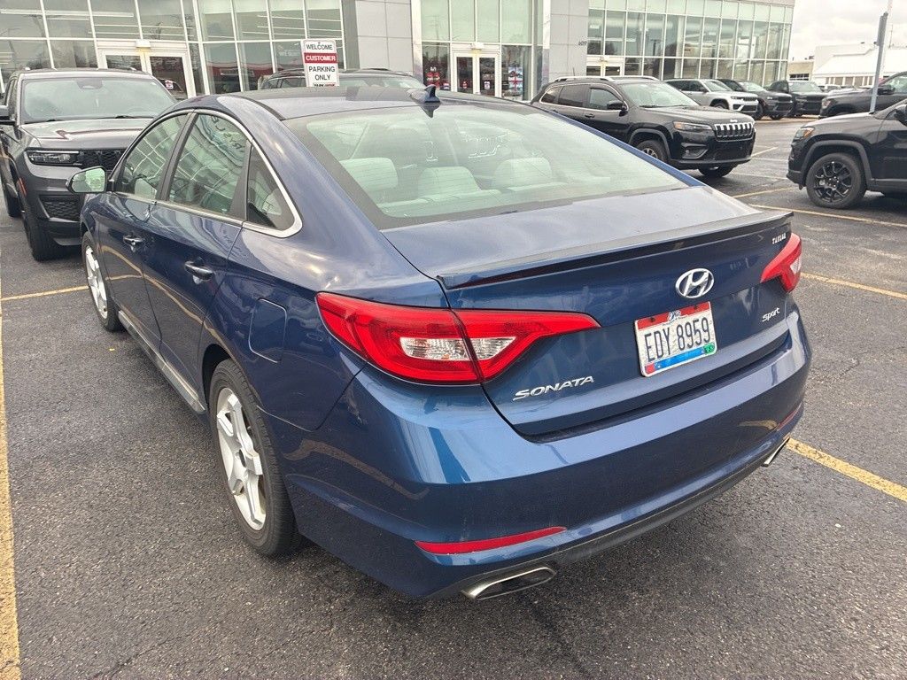 2015 Hyundai Sonata Limited Sport photo 4