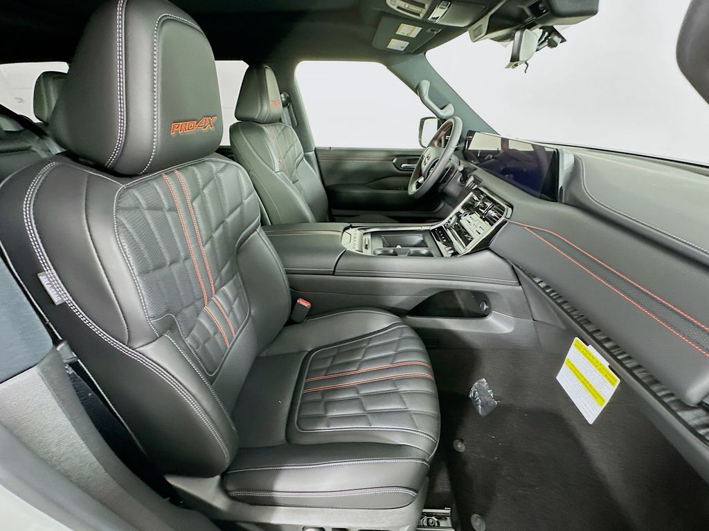 2026 Nissan Armada PRO-4X - Photo 38