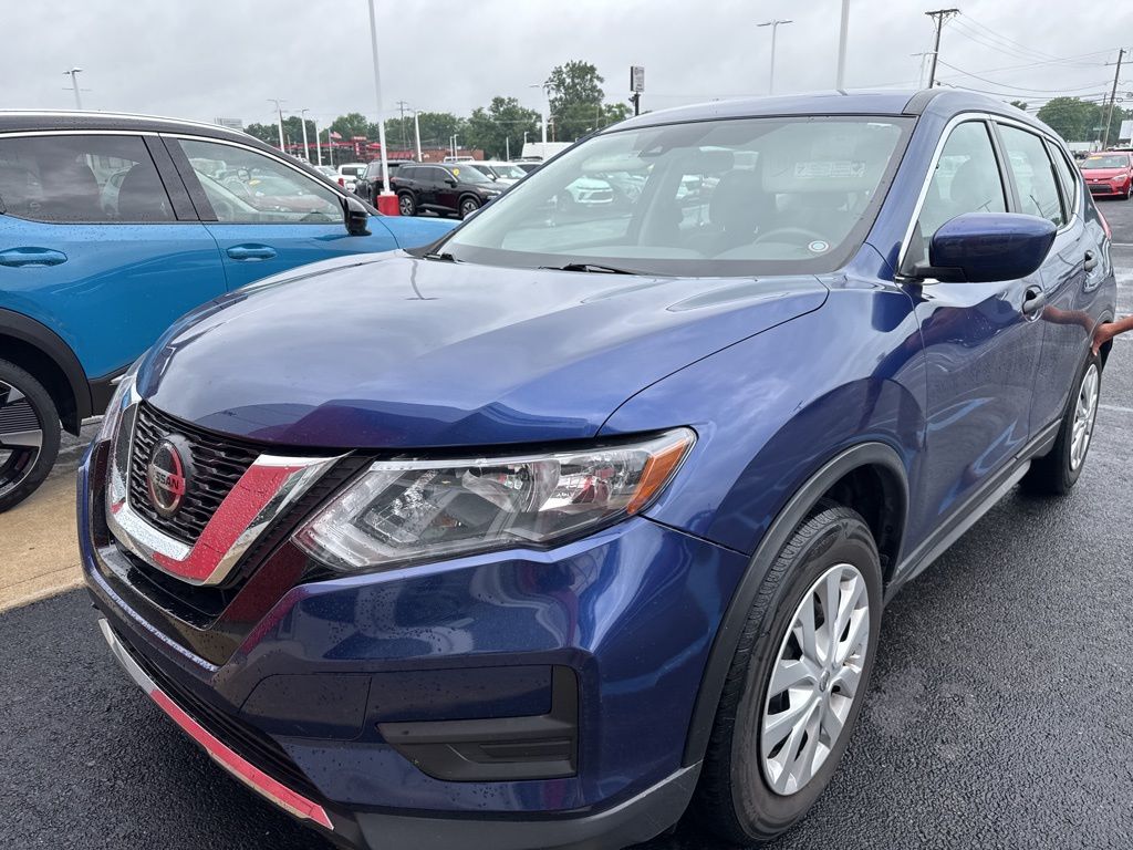 2020 Nissan Rogue S photo 2