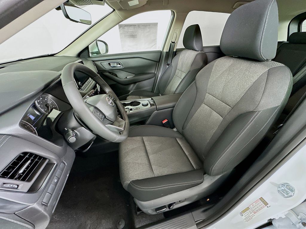 2026 Nissan Rogue SV - Photo 28