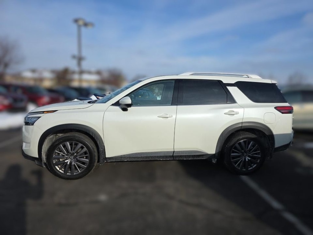 Certified 2023 Nissan Pathfinder SL SUV