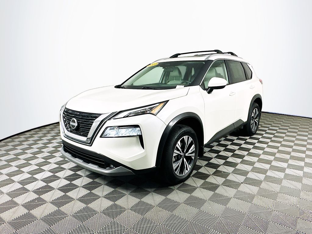 2023 Nissan Rogue SV photo 3