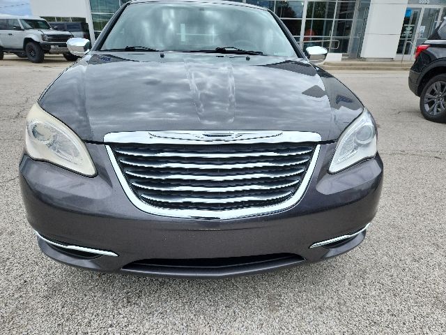 Used 2014 Chrysler 200 Limited with VIN 1C3CCBCG8EN198625 for sale in Toledo, OH