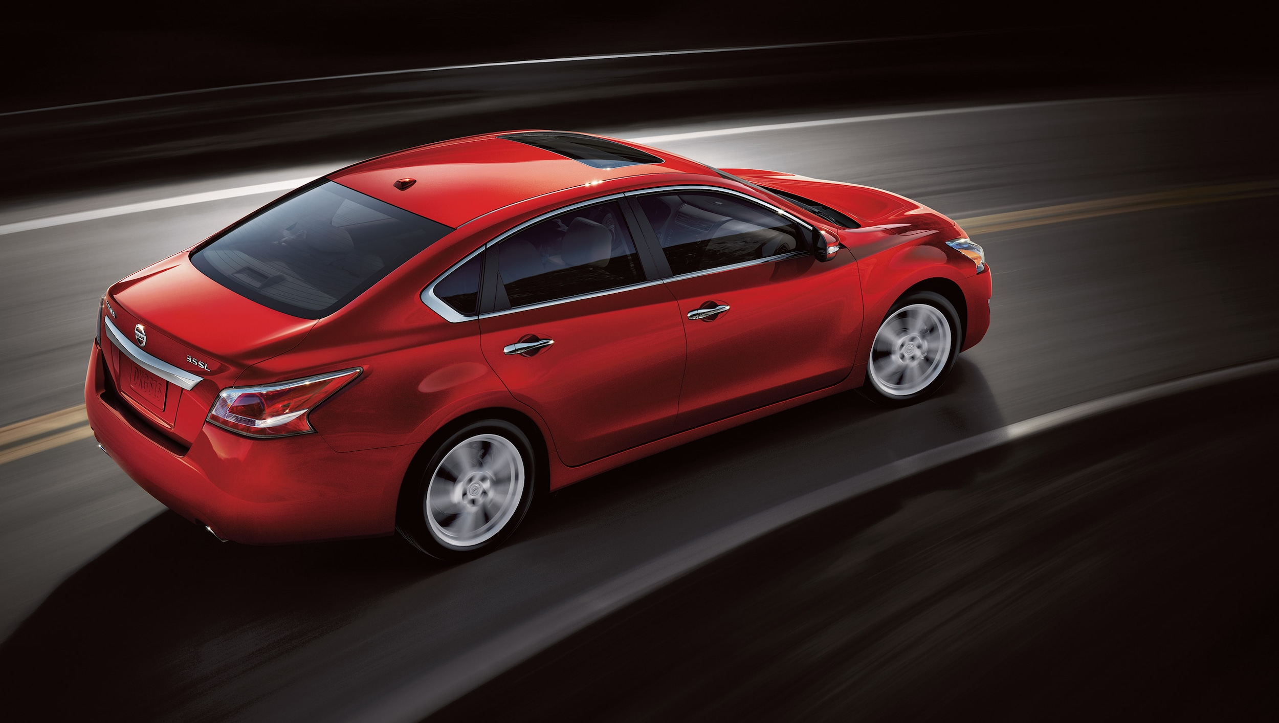 2015 Nissan Altima in Red in Motion
