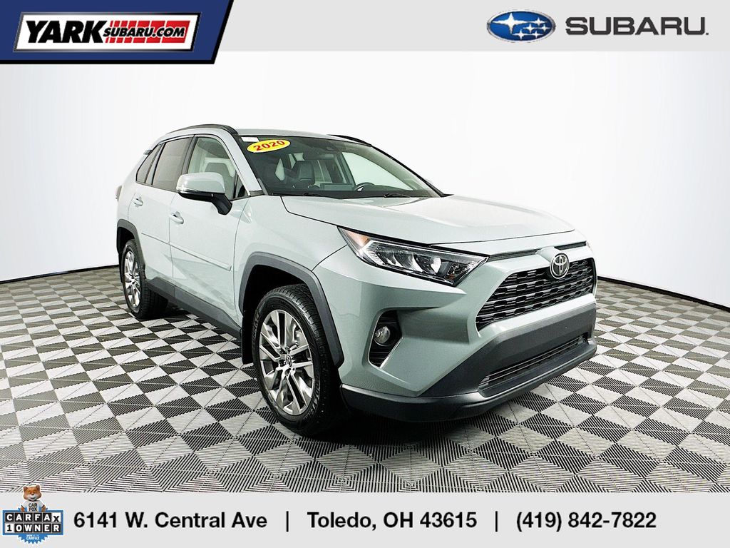 2020 Toyota RAV4 XLE Premium's photo