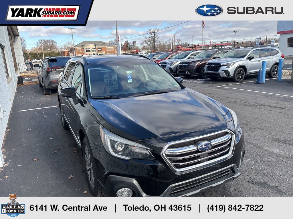 2018 Subaru Outback Touring's photo