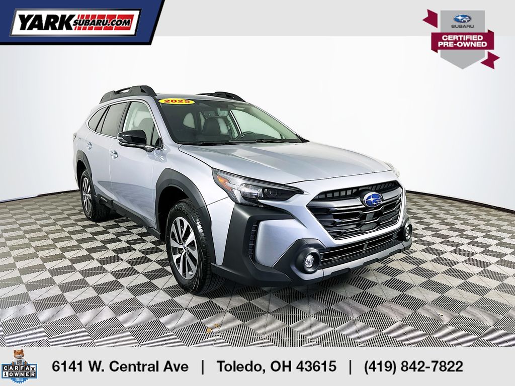 2025 Subaru Outback Premium's photo