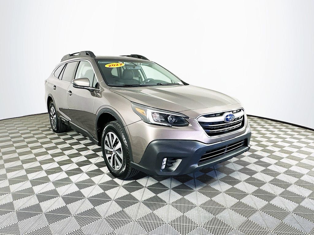 Used 2022 Subaru Outback Premium SUV