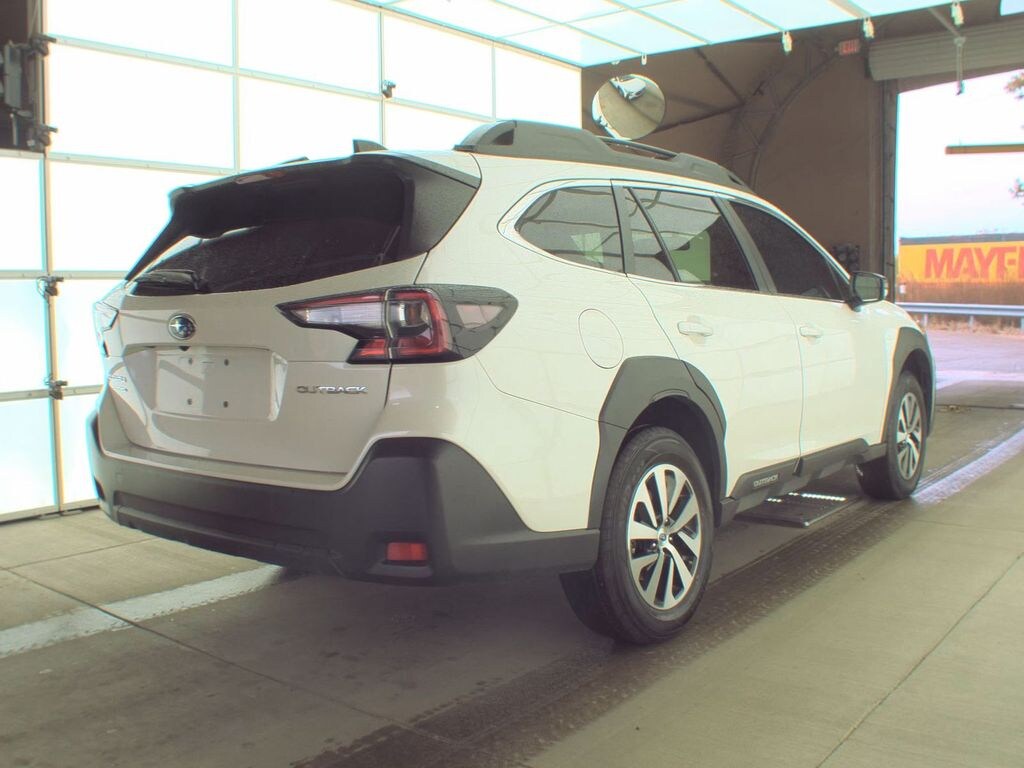 Used 2025 Subaru Outback Premium SUV