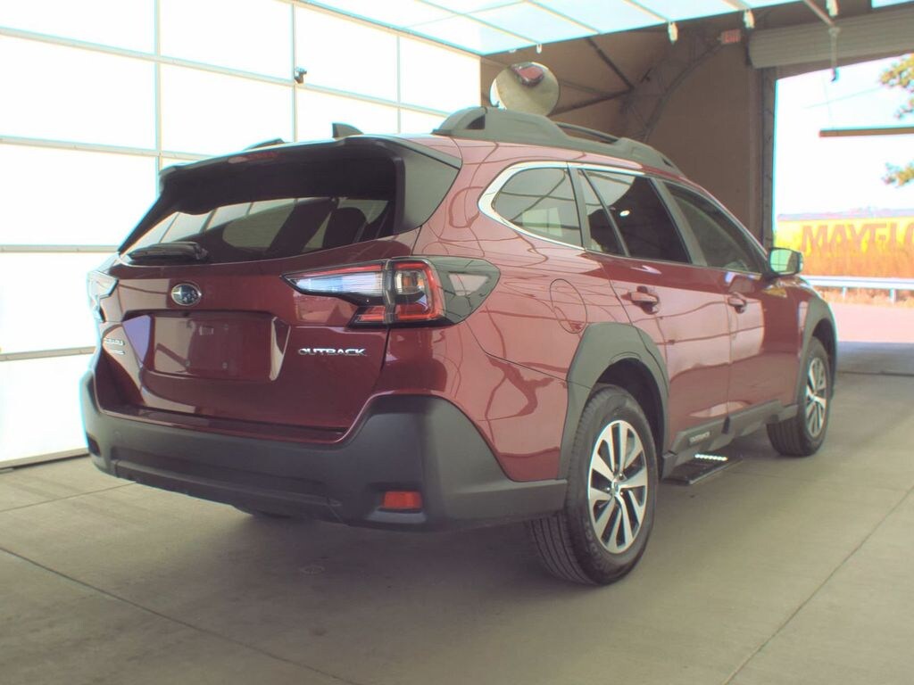 Used 2025 Subaru Outback Premium SUV