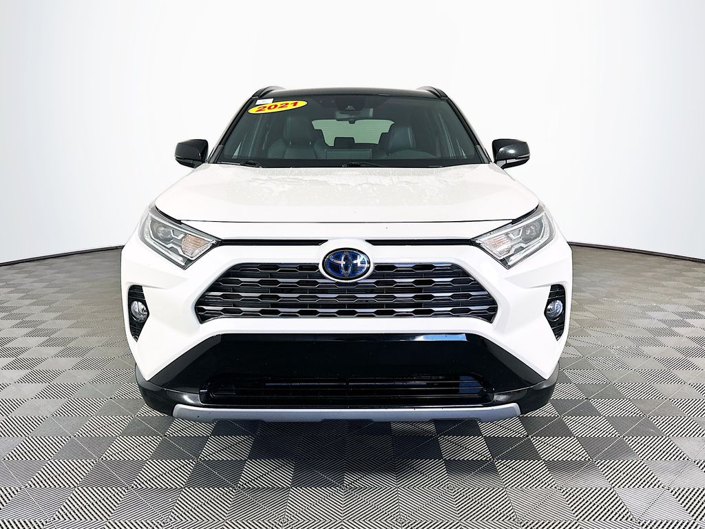 2021 Toyota RAV4 Hybrid XSE photo 3
