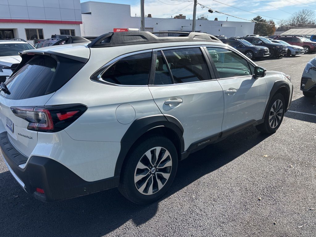 2023 Subaru Outback Limited photo 2