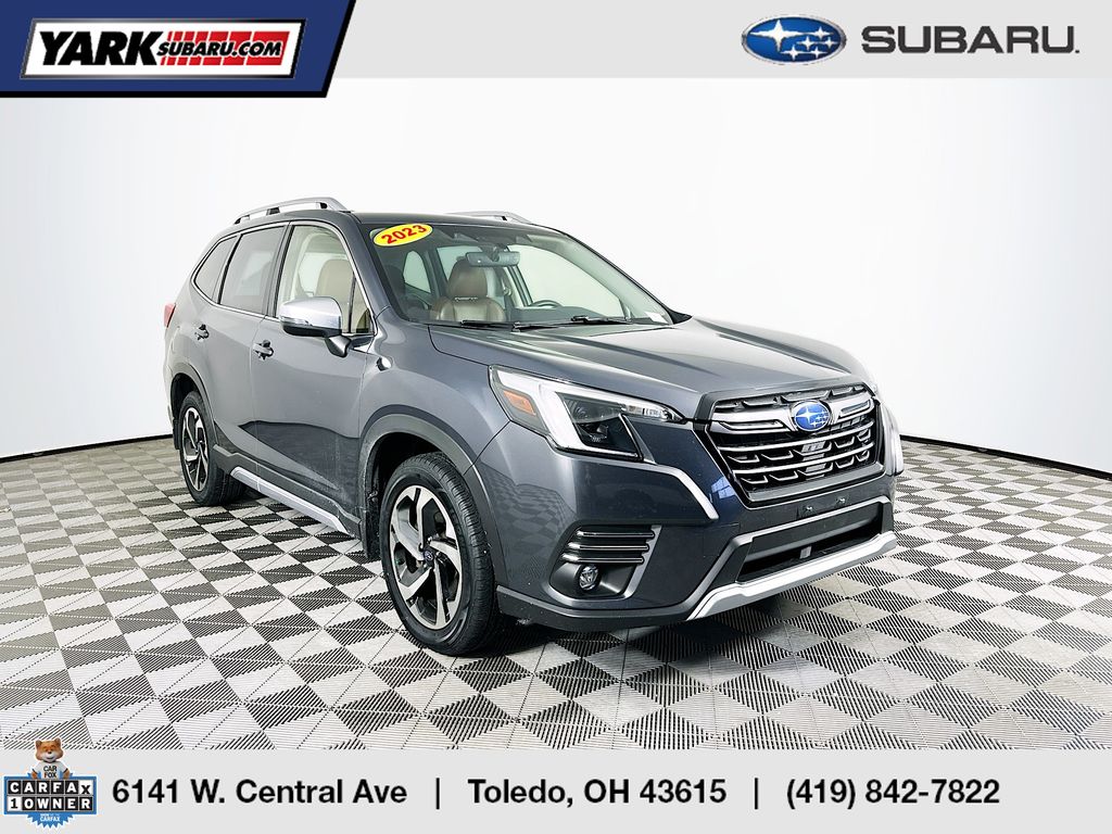 2023 Subaru Forester Touring's photo