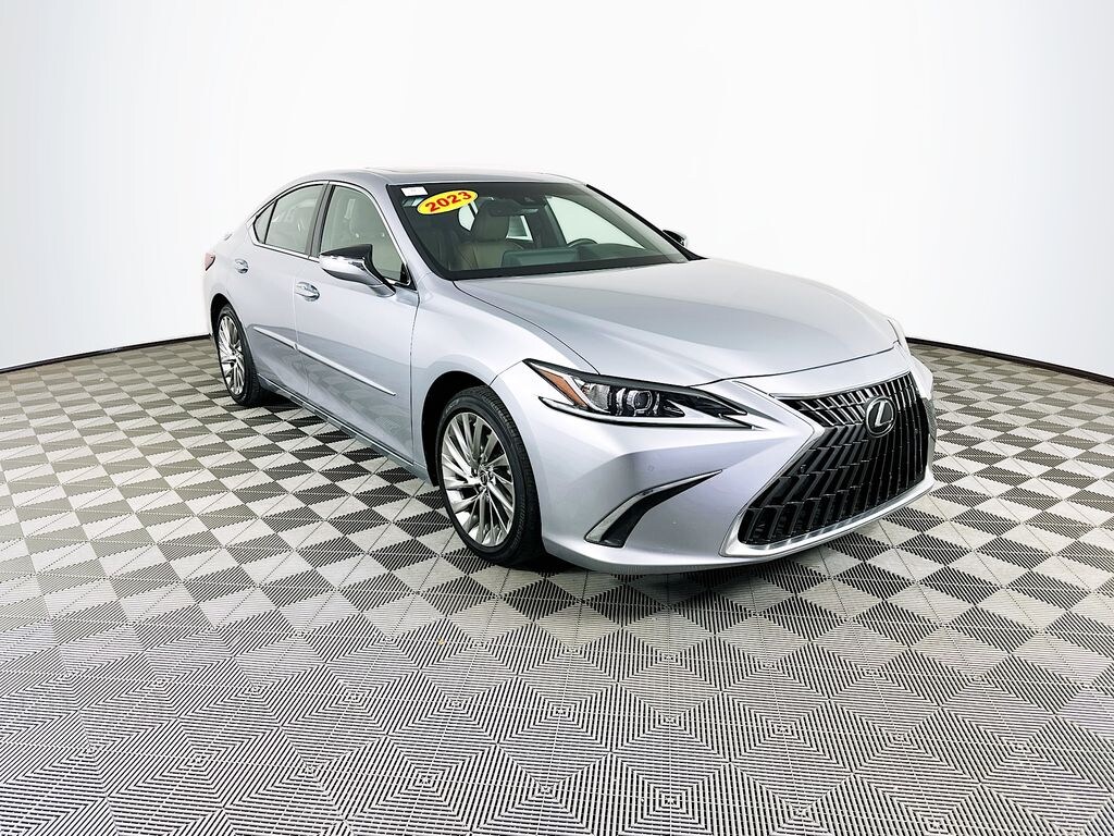 Used 2023 Lexus ES 300h 300h Luxury Sedan