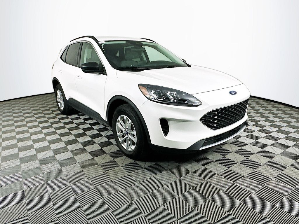 Used 2022 Ford Escape SE SUV