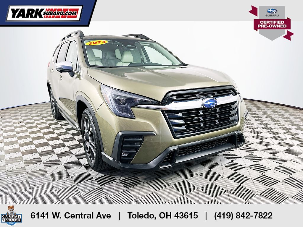 2023 Subaru Ascent Limited 8 Passenger's photo