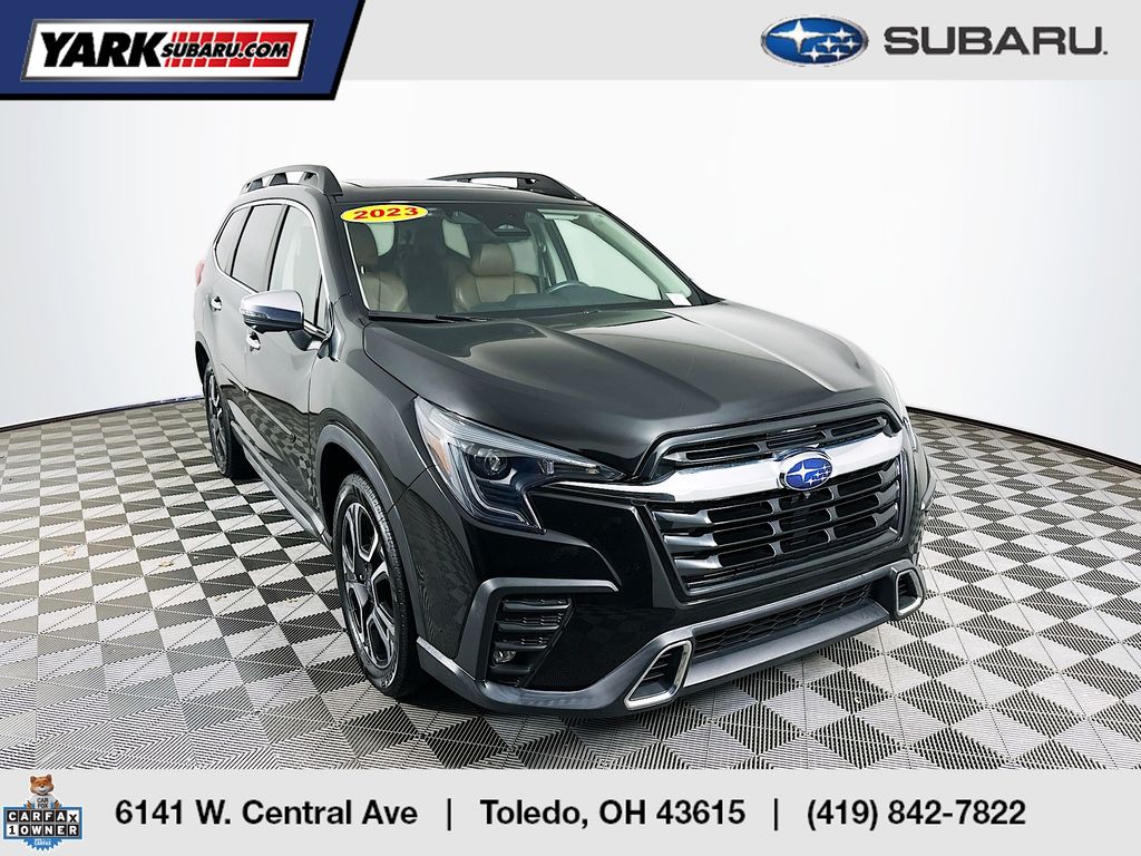 2023 Subaru Ascent Touring's photo