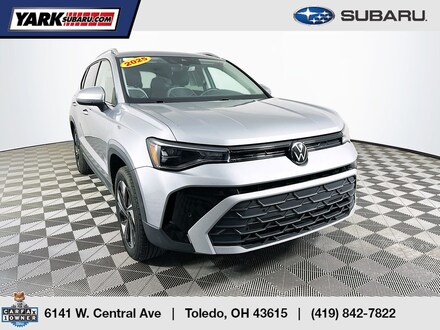 Featured used 2025 Volkswagen Taos 1.5T SE SUV for sale in Toledo, OH