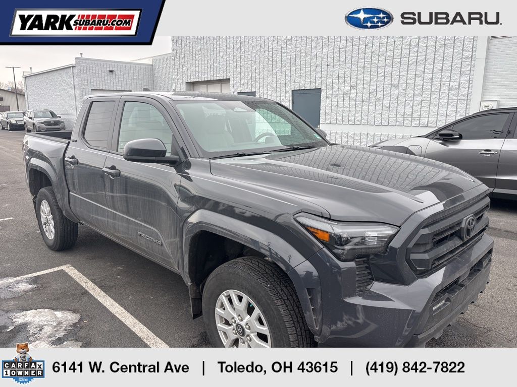 2024 Toyota Tacoma SR5's photo