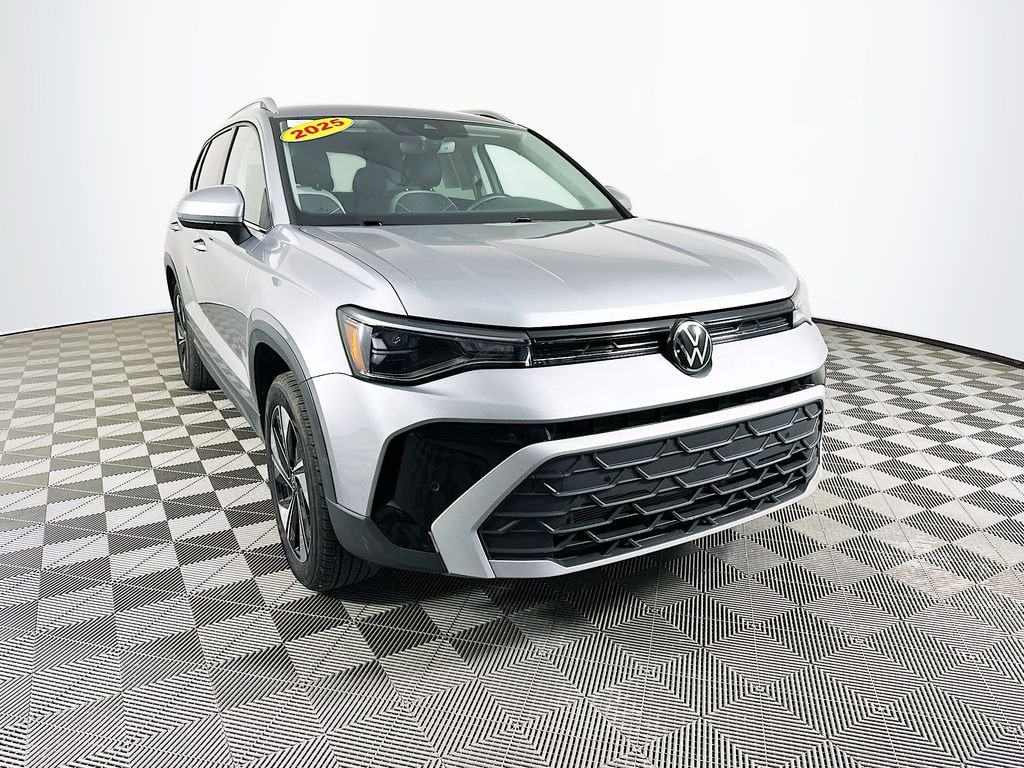 Used 2025 Volkswagen Taos 1.5T SE SUV