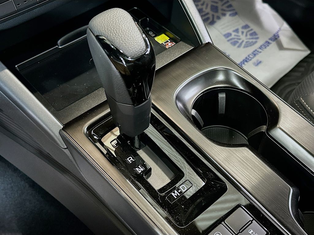2026 Subaru Outback Limited - Photo 18