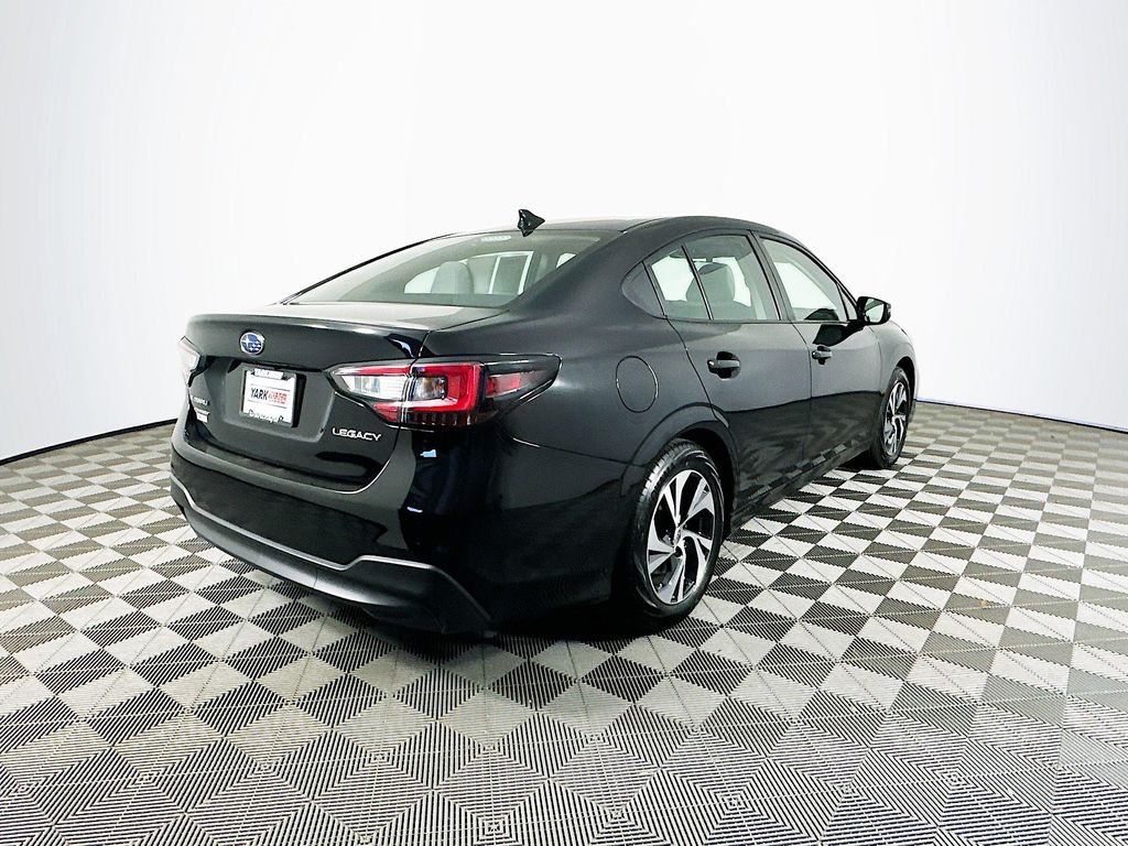 2025 Subaru Legacy Premium - Photo 10
