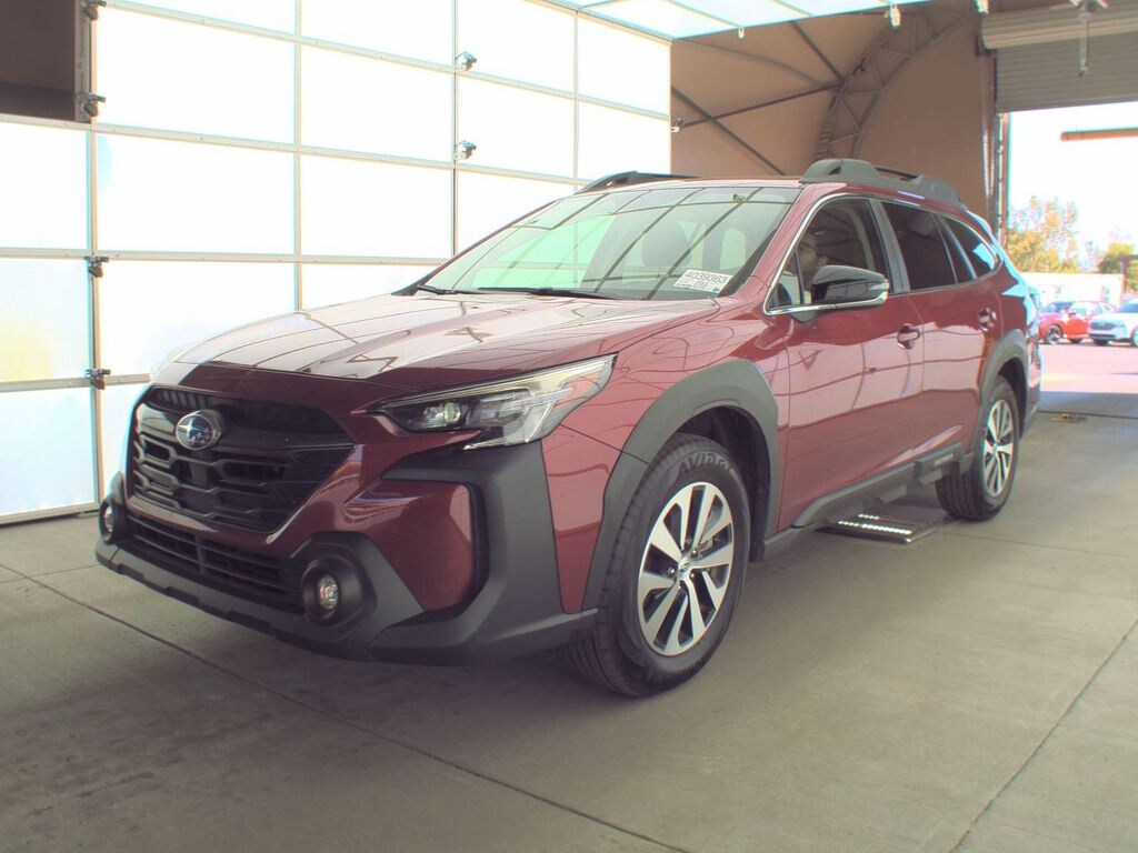 Used 2025 Subaru Outback Premium SUV