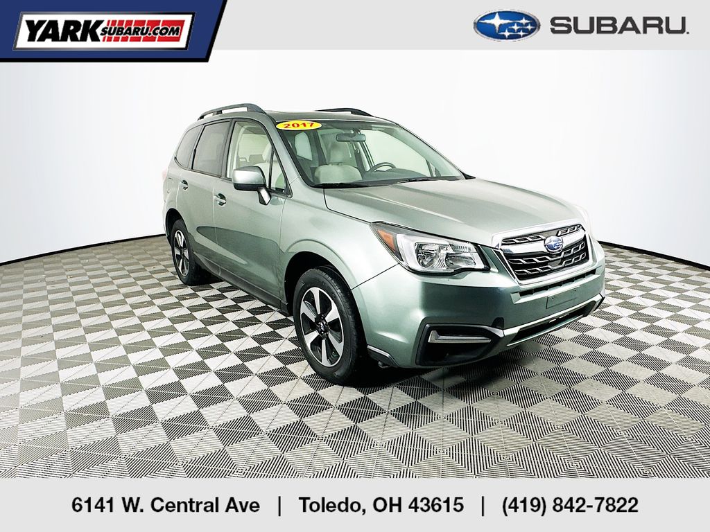 2017 Subaru Forester Premium's photo