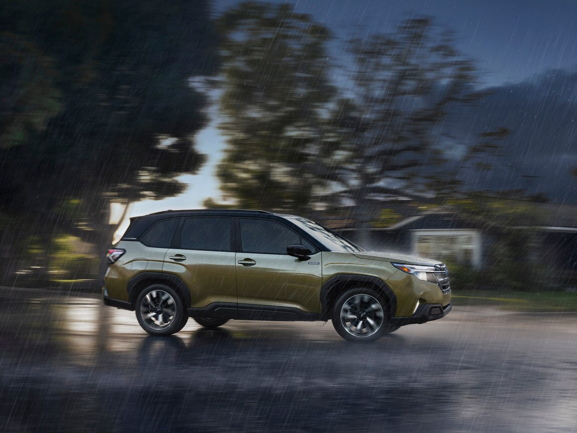  Subaru Ascent interior